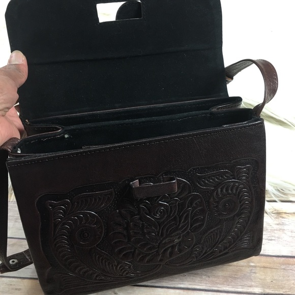 Handmade Tooled Leather Satchel Bag - Picture 4 of 8